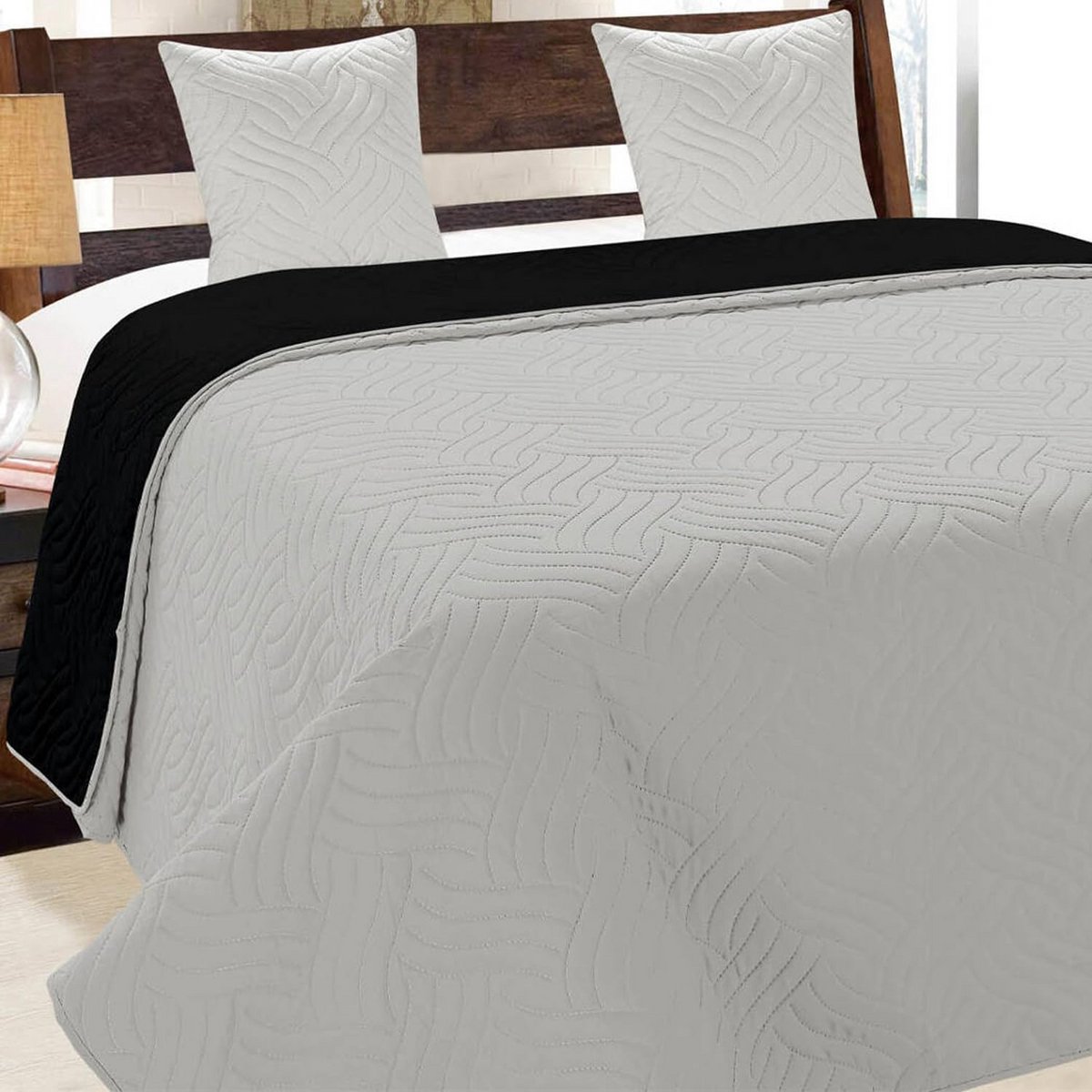 Doorgestikte Sprei Dubbelzijdig met 2 Kussenslopen | 220x240 cm | Lichtgrijs/Zwart