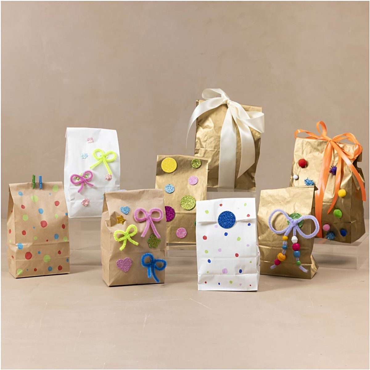 PACKRA - Pakket van 100 bruine papieren zakken, 9 x 17 x 5,5 cm, kleine geschenkzakjes, verpakkingszakken, sandwichzakken voor snoep, snoep, adventskalender (100 stuks, 9 cm x 17 cm x 5,5 cm