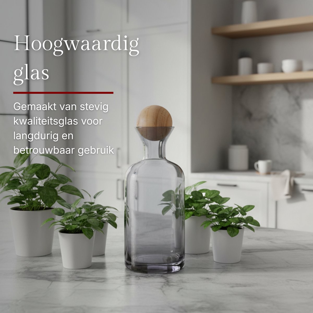 Mémoire® Acqua di Fumo Waterkaraf Set – Luxe Water Karaf met 4 Bijpassende Glazen en Houten Bal– Gerookt Glas Effect – Inclusief Houten Afsluitbal – Design Tafelset – Stijlvol Cadeau voor Thuis, Tafel en Designliefhebbers — cadeau in Koken & Dineren - foto 6
