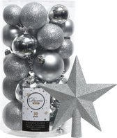 Decoris kerstballen 30x stuks - zilver 4/5/6 cm kunststof mat/glans/glitter mix en kunststof piek 19 cm