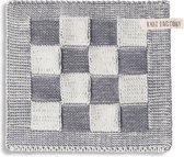 Knit Factory Gebreide Pannenlap Block - Pannenlappen gemaakt van 50% katoen & 50% acryl - Blokken motief - Traditionele look - 1 stuk - Ecru/Med Grey - 23x23 cm