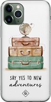 Casimoda® hoesje - Geschikt voor iPhone 11 Pro Max - Wanderlust - Siliconen/TPU telefoonhoesje - Backcover - Tekst - Multi
