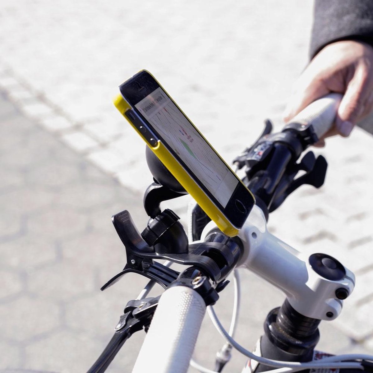Kikkerland Universele smartphonehouder - Telefoonhouder voor op de fiets - Te gebruiken voor navigatie