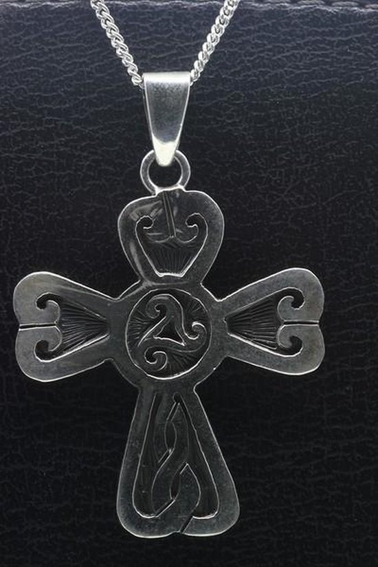 Croix celtique en argent avec pendentif chaîne triskel