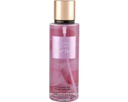 foto van Victoria´s Secret - Velvet Petals Body Fog - 250mlML