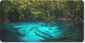 Muismat Jungle - Helderblauw meer in de jungle muismat rubber - 80x40 cm - Muismat met foto