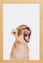 JUNIQE - Poster met houten lijst Sleepy Leopard -13x18 /Bruin