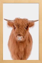 JUNIQE - Poster met houten lijst Young Highland Cow -13x18 /Bruin