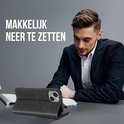 Zwarte walletcase voor iPhone, gemakkelijk neer te zetten, met zakelijke man.