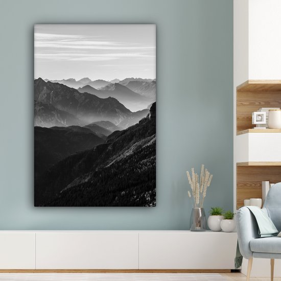 Canvas schilderij 90x140 cm - Wanddecoratie Bergen - Natuur - Mist - Muurdecoratie woonkamer - Slaapkamer decoratie - Kamer accessoires - Schilderijen