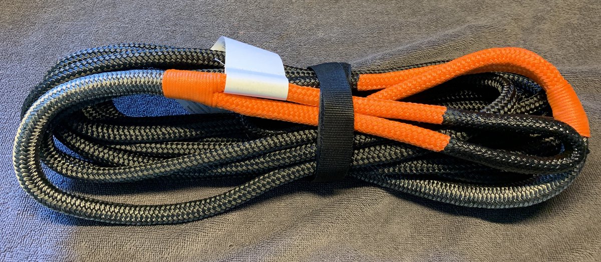 Finish Strong 13mm x 9mtr SWL 3.8T - Kinetic 4x4 Recovery Rope - 13mm - 9m - 3800kg - Army Groen - Kinetische recovery rope Finish Strong 13mm x 9mtr SWL 3.8T