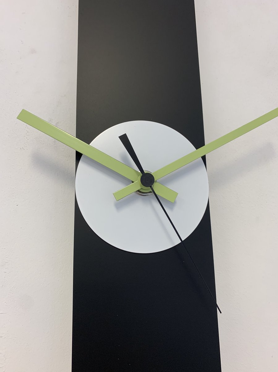 Wandklok CHANTALBRANDO SUMMIT BLACK & WHITE MODERN DESIGN = ZWART & WIT