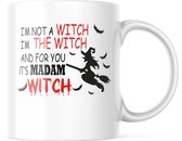 Halloween Mok met tekst: It's madam witch - rood | Halloween Decoratie | Grappige Cadeaus | Koffiemok | Koffiebeker | Theemok | Theebeker
