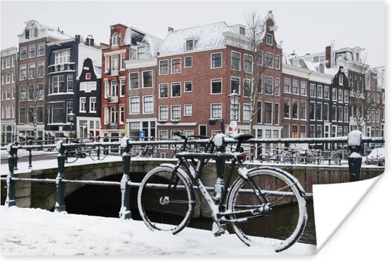 Amsterdam bedekt met sneeuw Poster 180x120 cm - Foto print op Poster (wanddecoratie woonkamer / slaapkamer) XXL / Groot formaat!
