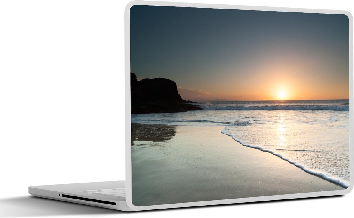Afbeelding van product SleevesAndCases  Laptop sticker - 12.3 inch - De kustlijn met opkomende zon in Lanzarote