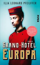 Boekomslag van 'Grand Hotel Europa'