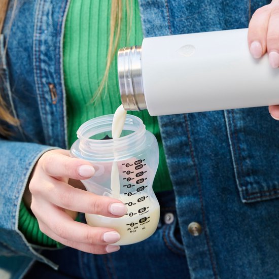 Tommee Tippee GoPrep Formula voedingsbereider, bereidt de perfecte flesvoeding in 2 minuten, draagbaar, koele fles met LED digitale temperatuurweergave van Tommee Tippee — afbeelding 4