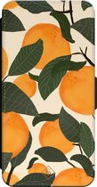 Casimoda® bookcase - Geschikt voor iPhone 15 Pro - Hoesje met pasjeshouder - Orange Garden - Multi - Kunstleer