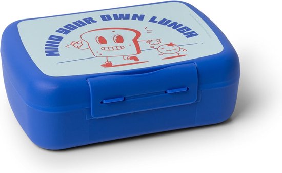 Boîte à pain bleue avec le texte 'MIND YOUR OWN LUNCH' et une image de pain. La boîte est sur un fond blanc.