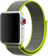 Mobigear Strap Nylon Bandje Geschikt voor Apple Watch SE (44mm) - Groen