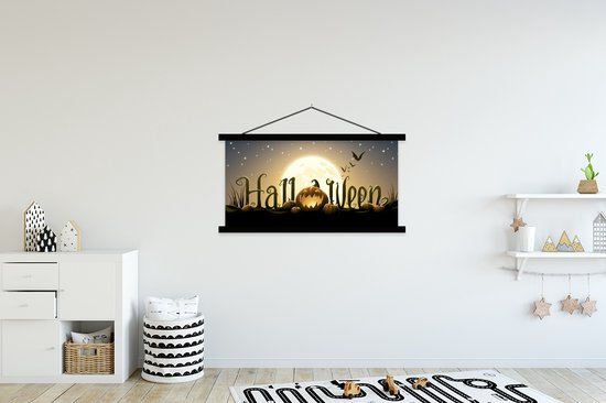 Porte-affiche avec affiche - Affiche scolaire - Les lettres d'Halloween illuminées par la pleine lune dans une illustration - 150x75 cm - Lattes noires