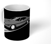Mok - tekening van een rode muscle auto op een zwarte achtergrond - zwart wit - 350 ML - Beker