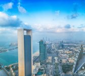 Panoramisch beeld van de skyline van Abu Dhabi - Fotobehang (in banen) - 450 x 260 cm