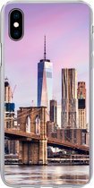 Geschikt voor iPhone Xs hoesje - Brooklyn Brug en de skyline van New York - Siliconen Telefoonhoesje