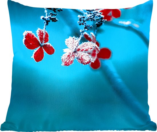 Sierkussens - Kussen - Rode bloemen voor een blauwe achtergrond in de  winter - 50x50... | bol