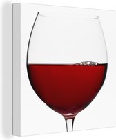 Canvas Schilderij Close up van een magisch glas rode wijn - 50x50 cm - Wanddecoratie
