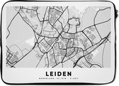 Laptophoes 13 inch - Stadskaart - Leiden - Nederland - Laptop sleeve - Binnenmaat 32x22,5 cm - Zwarte achterkant