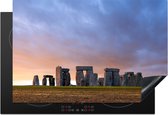 KitchenYeah® Inductie beschermer 77x51 cm - Unieke paarse lucht boven de Stonehenge in Engeland - Kookplaataccessoires - Afdekplaat voor kookplaat - Inductiebeschermer - Inductiemat - Inductieplaat mat