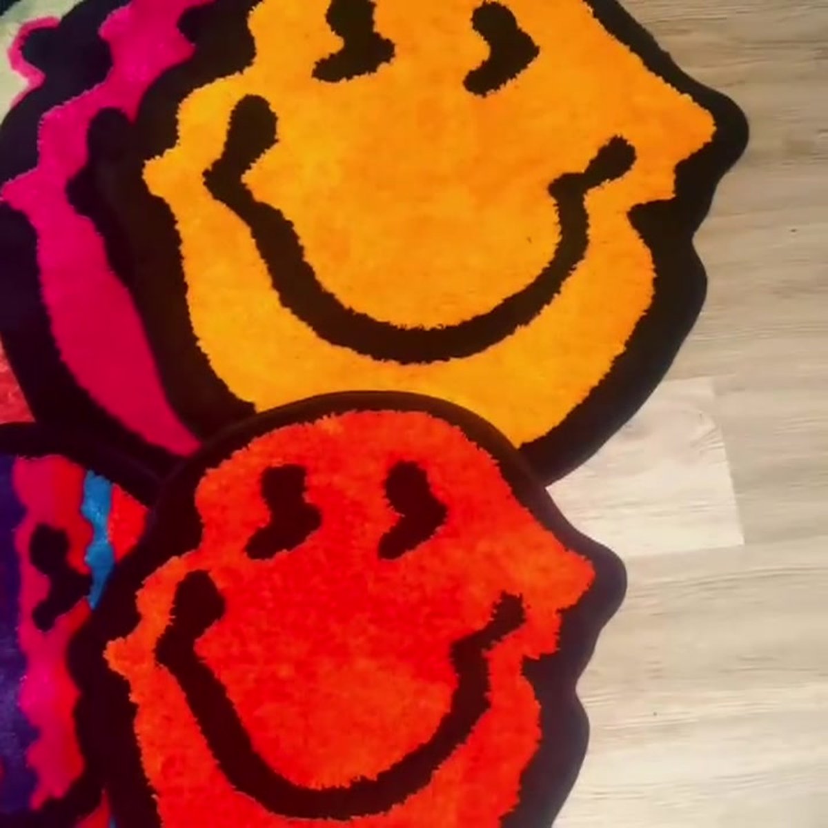 RoomTalks Cute Money Rug 2x3 Cartoon Funny Cool Small Throw Blanket for Girls Bedroom Children Bathroom Kitchen Village Non Slip Machine Washable Soft Shag Accent Rug, Unique Gift