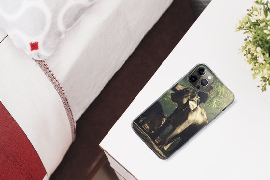 Coque iPhone 12 Pro Max - Dresseur d'éléphant avec un éléphant et son bébé dans la forêt - Coque en Siliconen pour téléphone