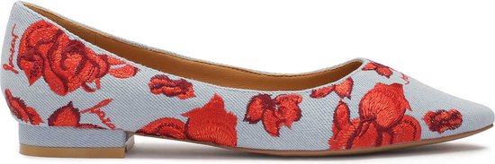 Flat denim fabric pumps with floral pattern
