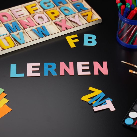 Relaxdays houten letters, 324-delig, kleine blokletters, A-Z, &-teken, 3 cm, knutselen, decoratie, alfabetletters, wit