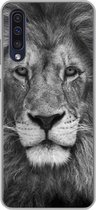 Geschikt voor Samsung Galaxy A50 hoesje - Perzische leeuw op zwarte achtergrond in zwart-wit - Siliconen Telefoonhoesje