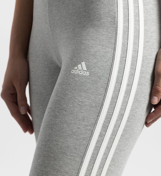 adidas Sportswear LOUNGEWEAR Essentials Legging met 3-Stripes - Dames - Grijs- XS van Adidas — afbeelding 2